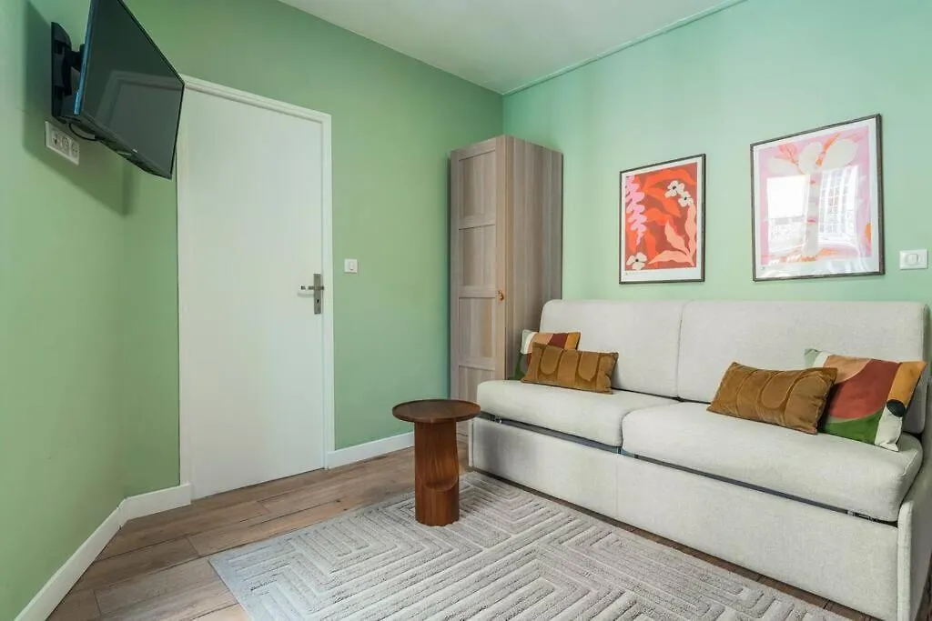 Apartment Studio Porte Dore Bois De Vincennes Paris